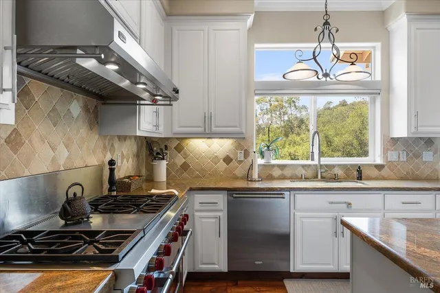 $1,995,000 | 729 Montebello Drive, Santa Rosa, CA 95403