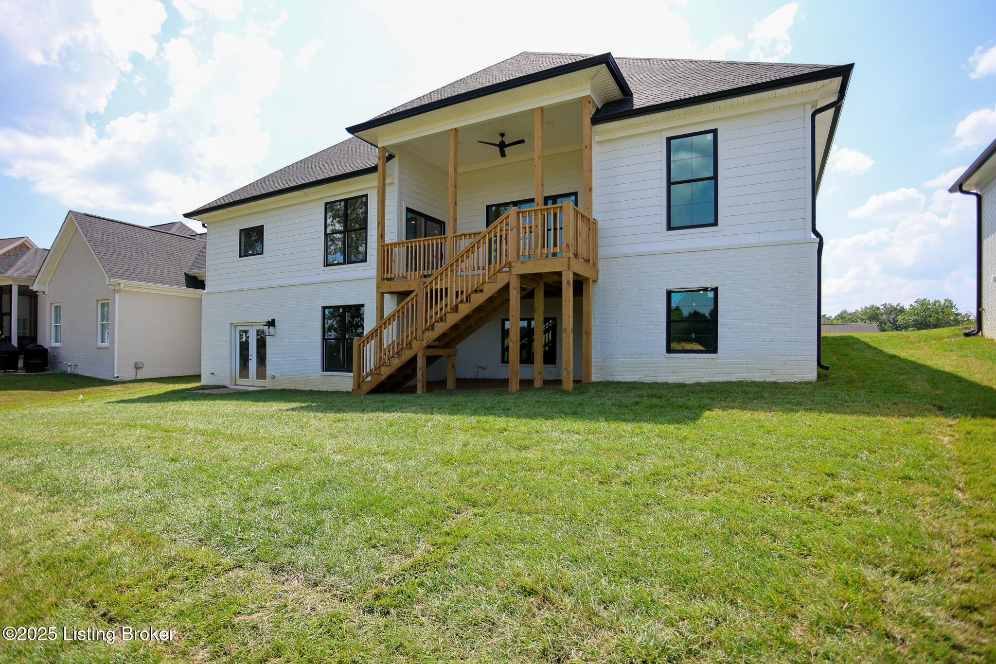 1607 Meremont Ridge Road Louisville, KY 40245 - Photo 34 of 39 1607 Meremont Ridge Rd-44