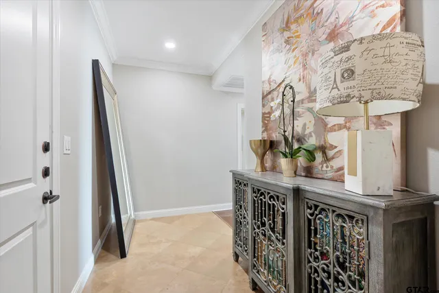 a view of entryway with a front door