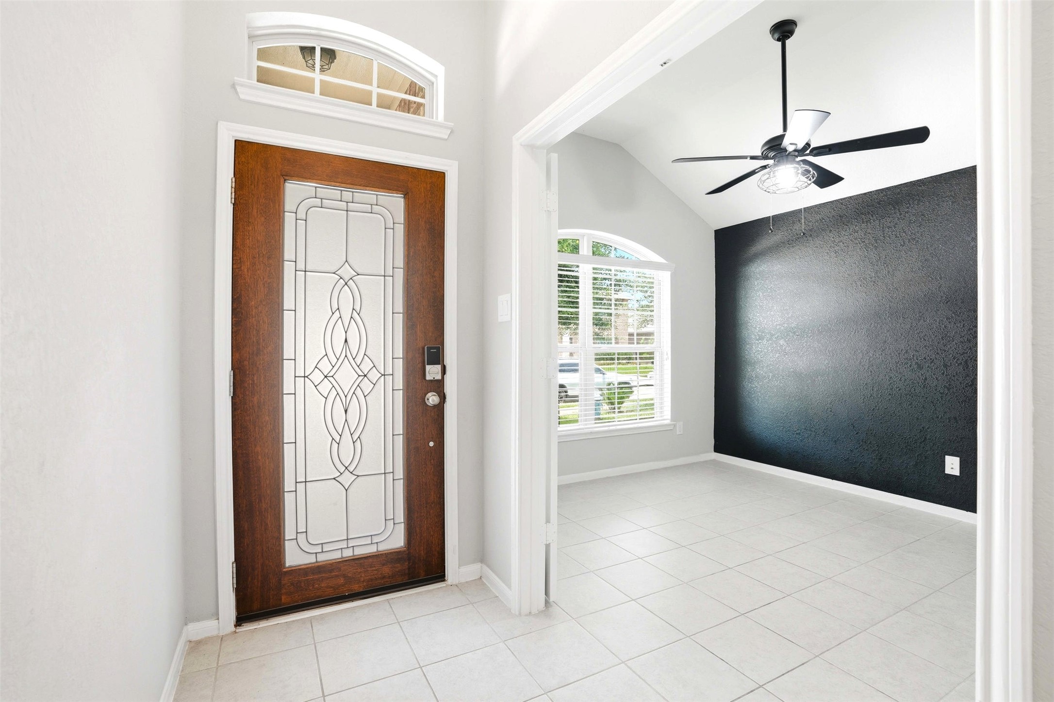 3718 Logandale Ridge Lane Katy, TX 77493 - Photo 3 of 28 Extra private space located at front of the home