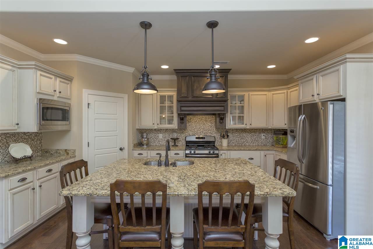 385 Strathaven Drive Pelham, AL 35124 - Photo 13 of 40