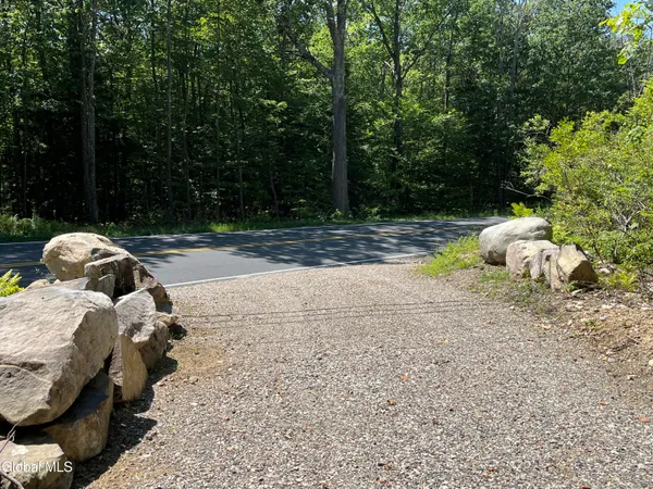 $139,000 | 541 Taborton Road, Sand Lake, NY 12153