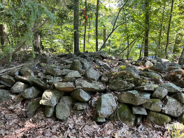 $139,000 | 541 Taborton Road, Sand Lake, NY 12153