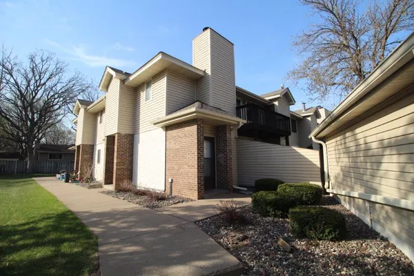 $177,900 | 11410 Dogwood Street Northwest, Unit 402, Coon Rapids, MN 55448