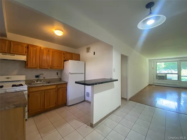 $2,350 | 98-05 63rd Road, Unit 1C | Rego Park