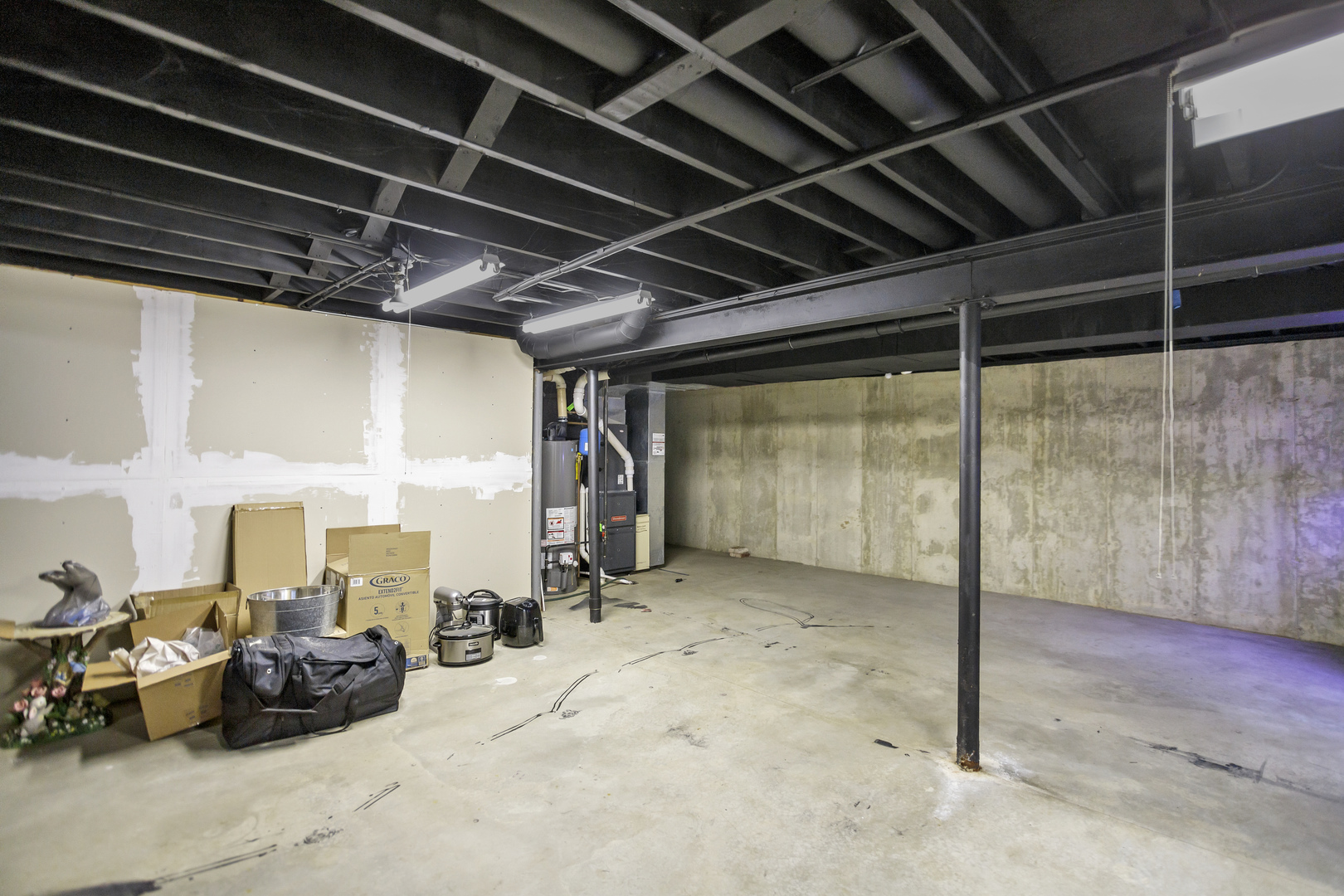 848 Pheasant Trail St. Charles, IL 60174 - Photo 28 of 30 a view of a room with gym equipment