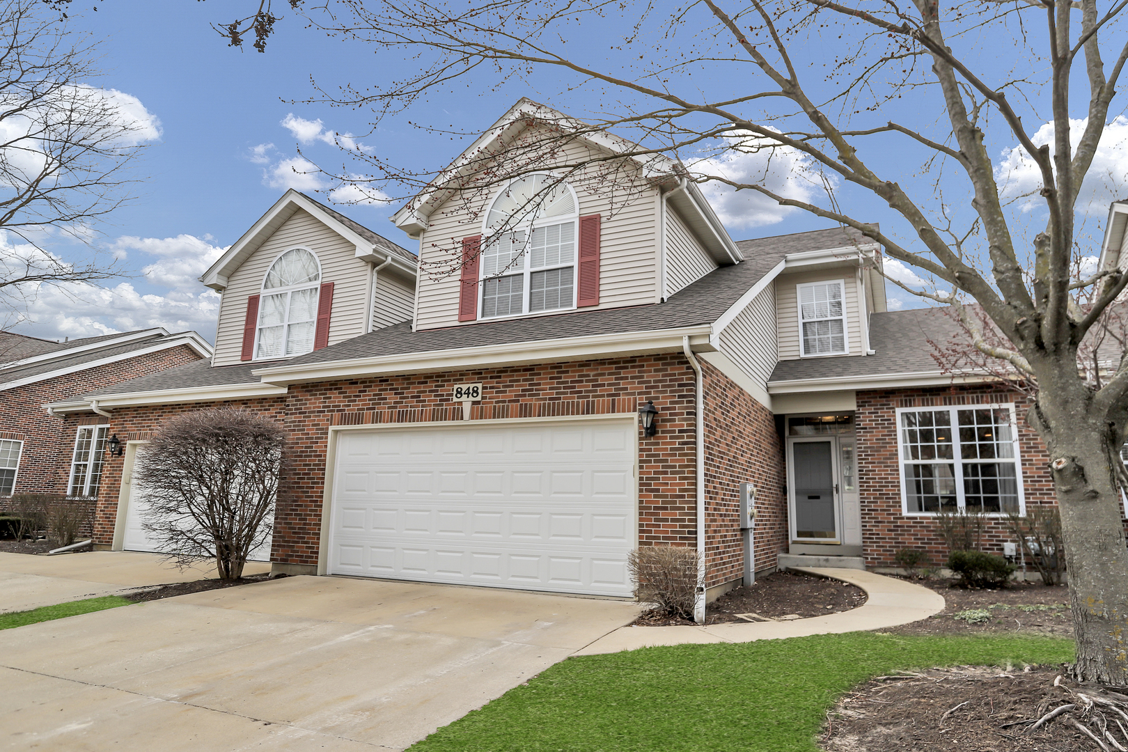 848 Pheasant Trail St. Charles, IL 60174 - Photo 3 of 30 front view of a house with a yard