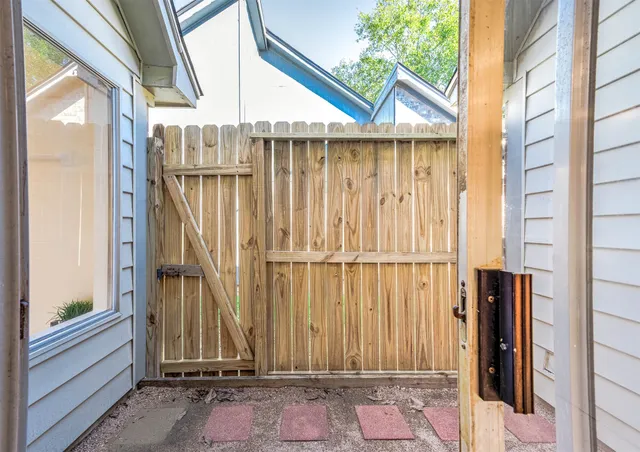 $244,999 | 11819 Stone Bridge Drive, Houston, TX 77064