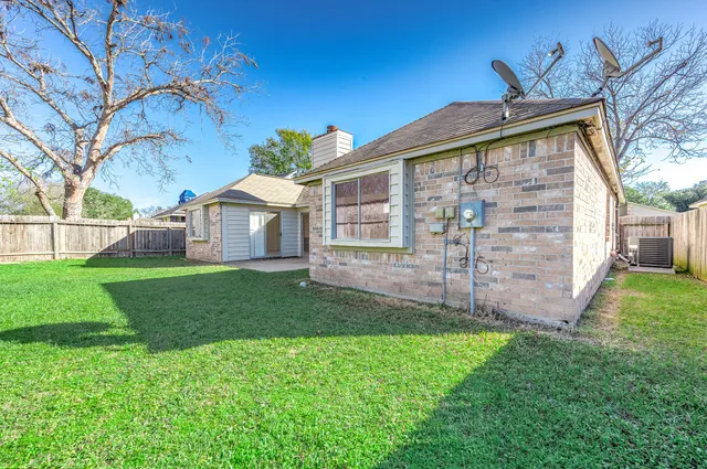 $244,999 | 11819 Stone Bridge Drive, Houston, TX 77064