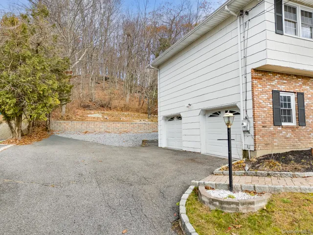 $675,000 | 26 Astor Drive, Mahopac, NY 10541