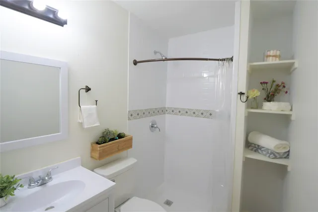 $1,350 | 5422 Pine Avenue, Pasadena, TX 77503