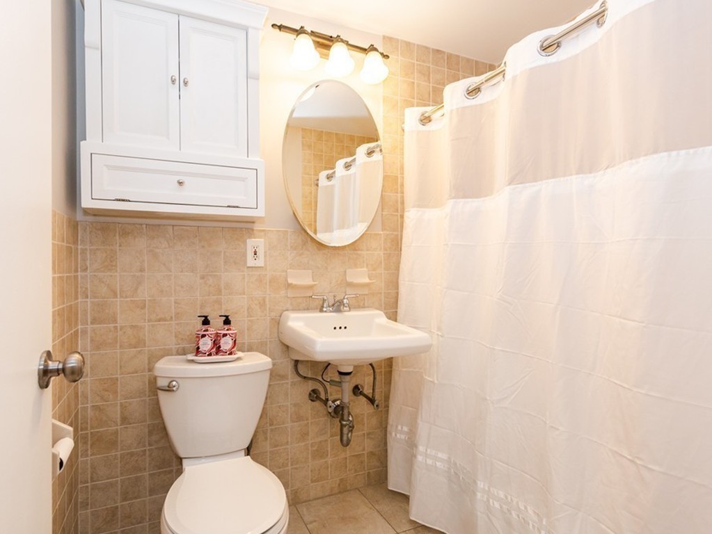 133 Beaconsfield Road, Unit 24 Brookline, MA 02445 - Photo 15 of 19