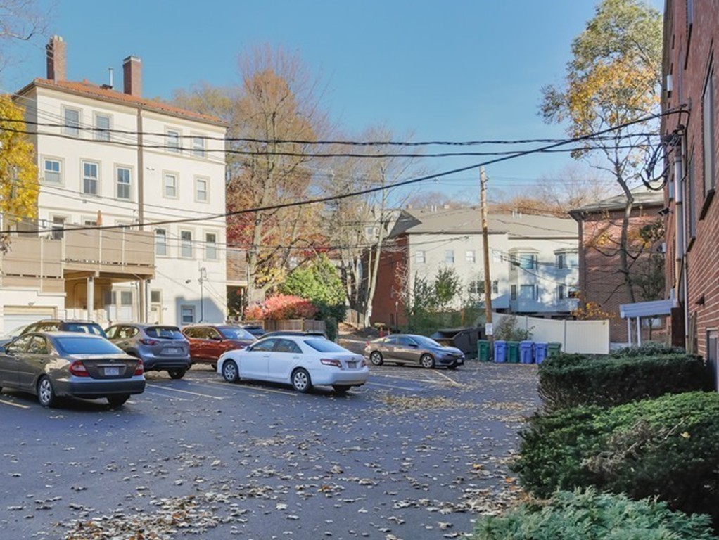 133 Beaconsfield Road, Unit 24 Brookline, MA 02445 - Photo 16 of 19