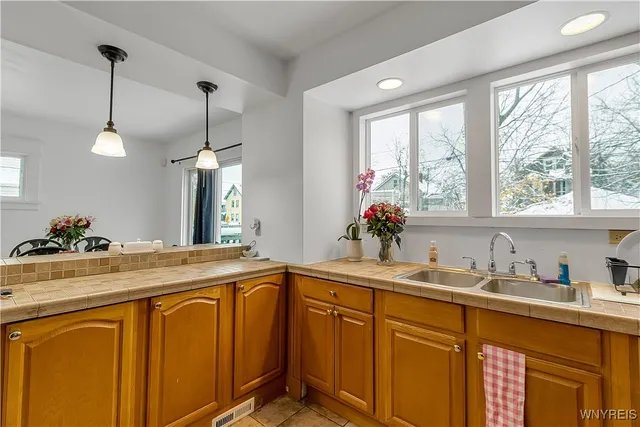 $229,900 | 69 Tyler Street, Buffalo, NY 14214