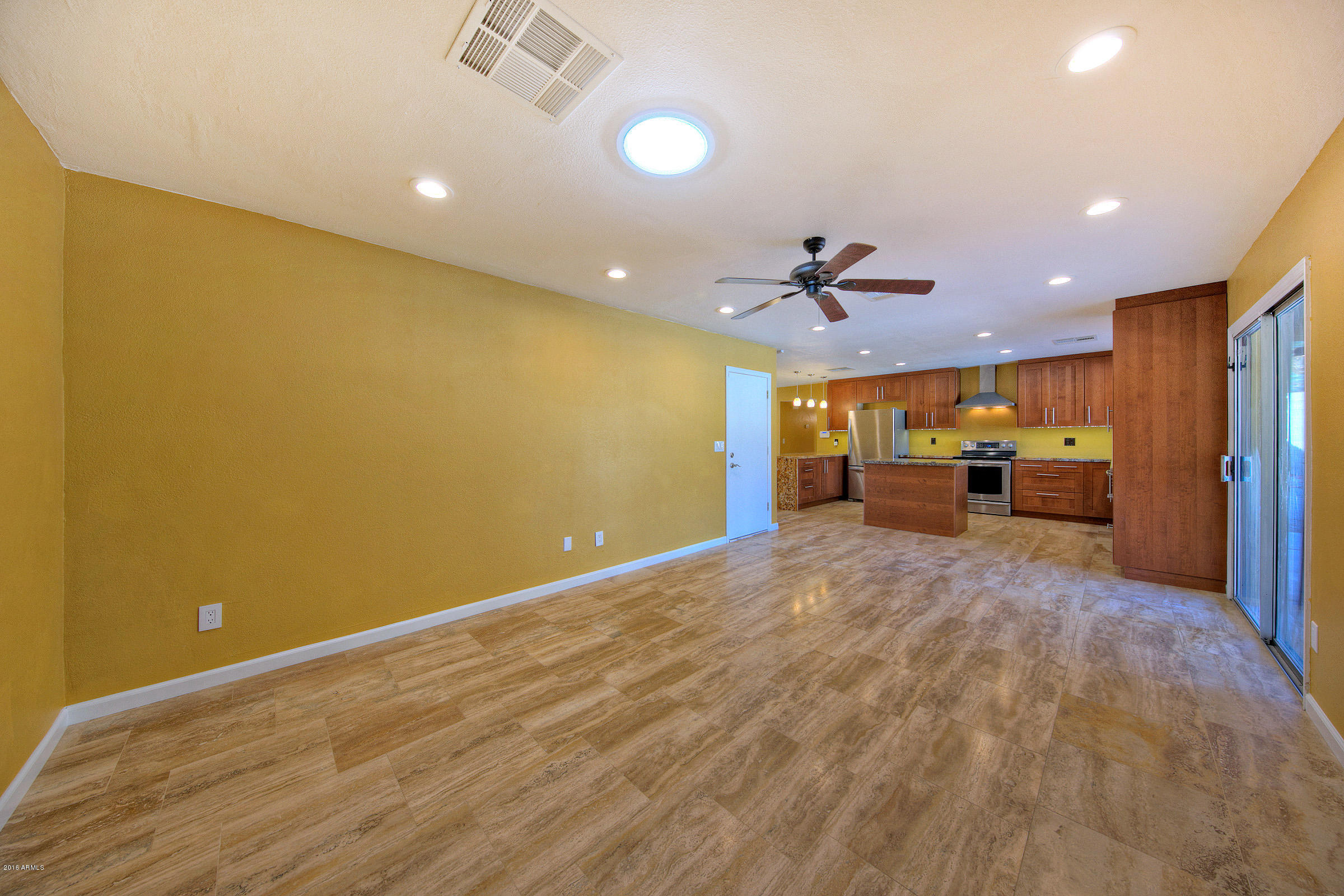 4358 East Pearce Road Phoenix, AZ 85044 - Photo 14 of 25 4358EPearce013