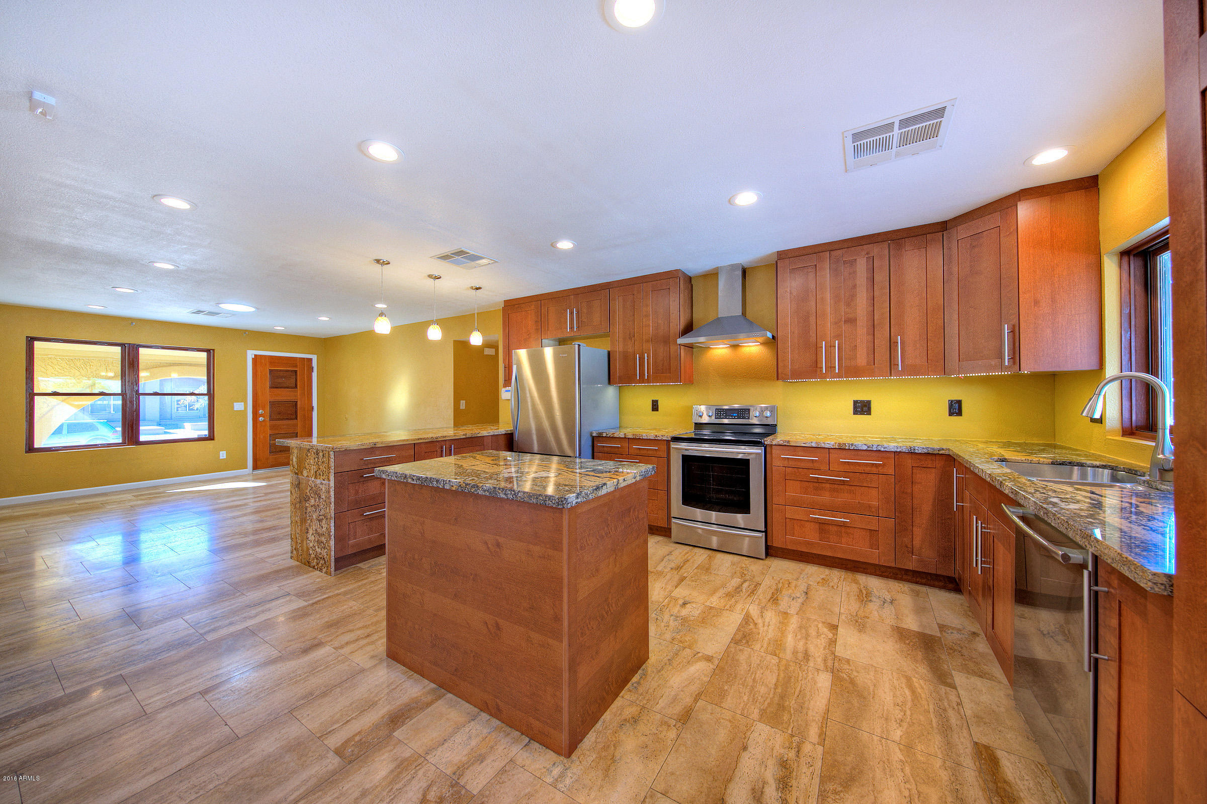 4358 East Pearce Road Phoenix, AZ 85044 - Photo 9 of 25 New S/S appliances!
