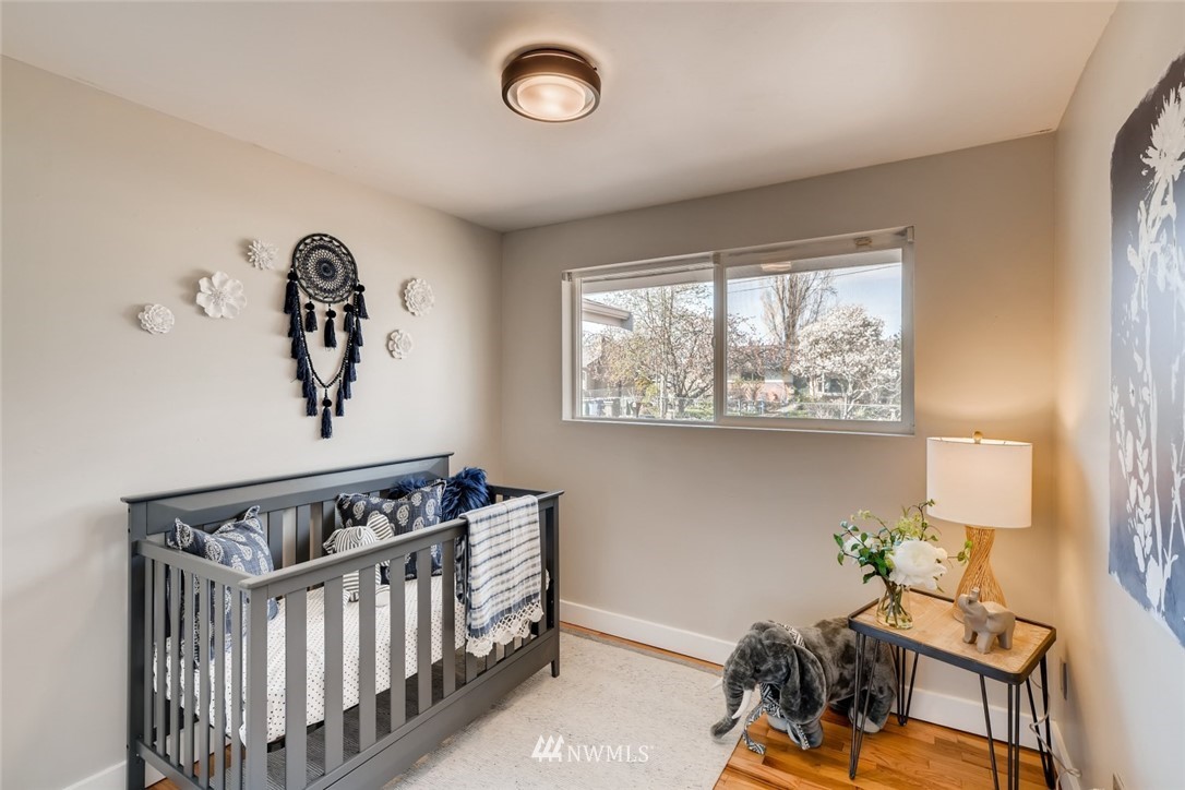 3607 Northeast 9th Street Renton, WA 98056 - Photo 17 of 31