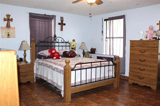 $260,000 | 1090 North Race Street, Stephenville, TX 76401