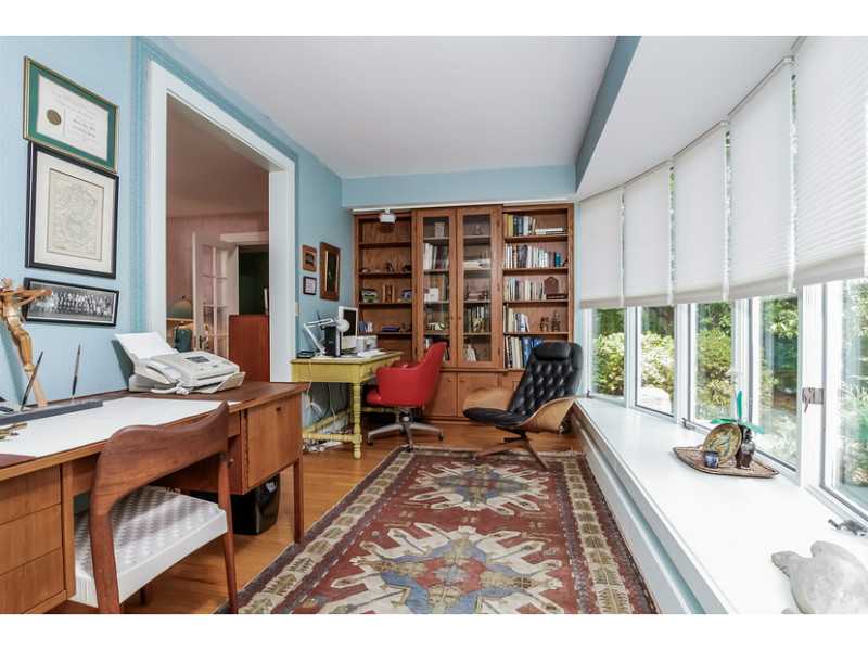43 Champlin Road North Kingstown, RI 02874 - Photo 11 of 24 Studio/Study/Office.