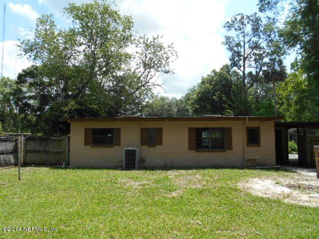 2916 Kent Road Jacksonville, FL 32216 - Photo 14 of 15 a front view of house with a garden