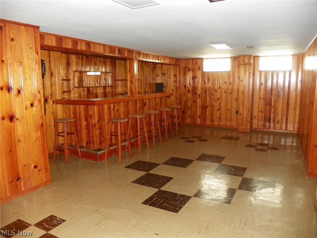 9404 Snow Road Cleveland, OH 44130 - Photo 23 of 32
