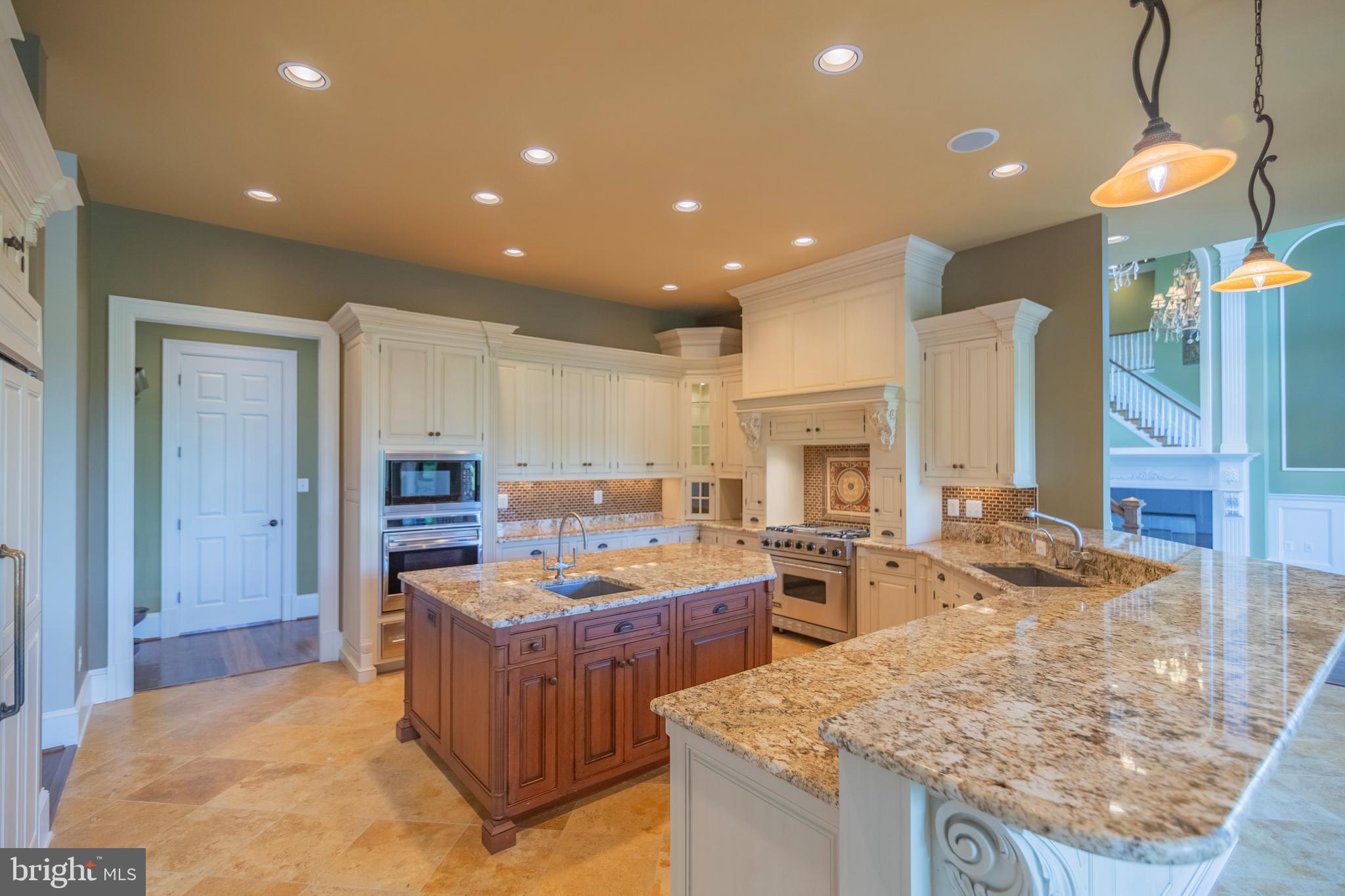 2016 Dixon Road Frederick, MD 21704 - Photo 44 of 118 ISLAND, TWO SINKS, 2 OVENS, PROFESSIONAL COOKING