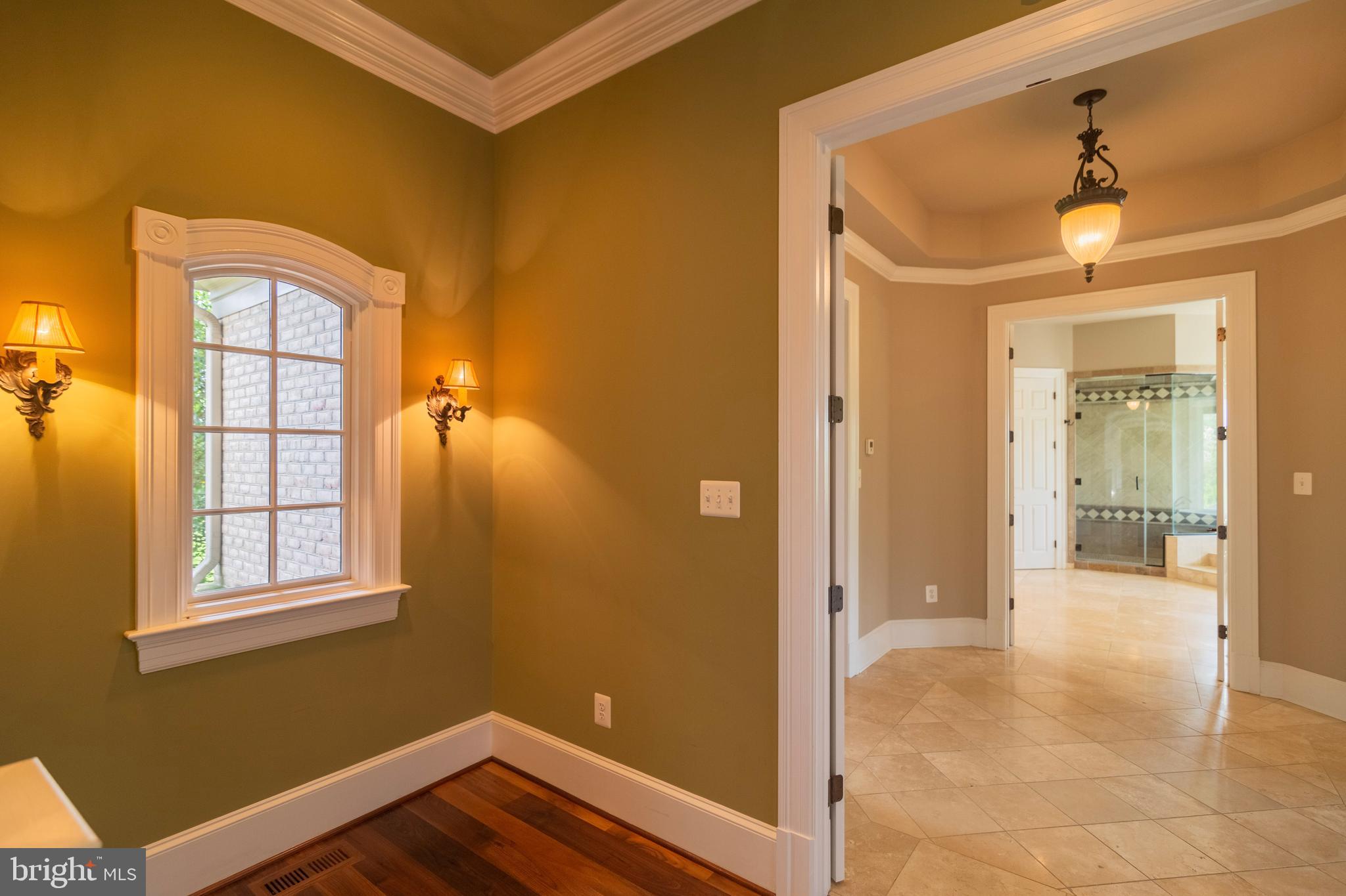 2016 Dixon Road Frederick, MD 21704 - Photo 57 of 118 APPROACH TO MASTER SUITE