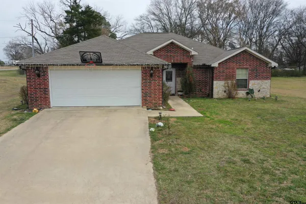 $328,000 | 28 County Road 3101, Pittsburg, TX 75686