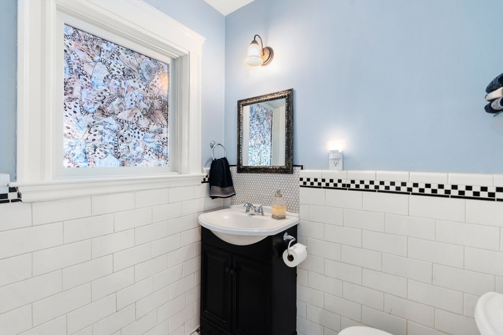 125 Bonad Road Brookline, MA 02467 - Photo 34 of 36