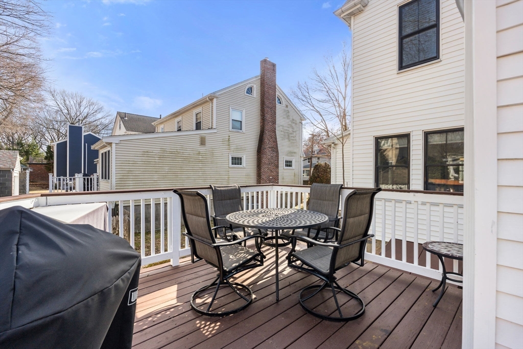 125 Bonad Road Brookline, MA 02467 - Photo 5 of 36