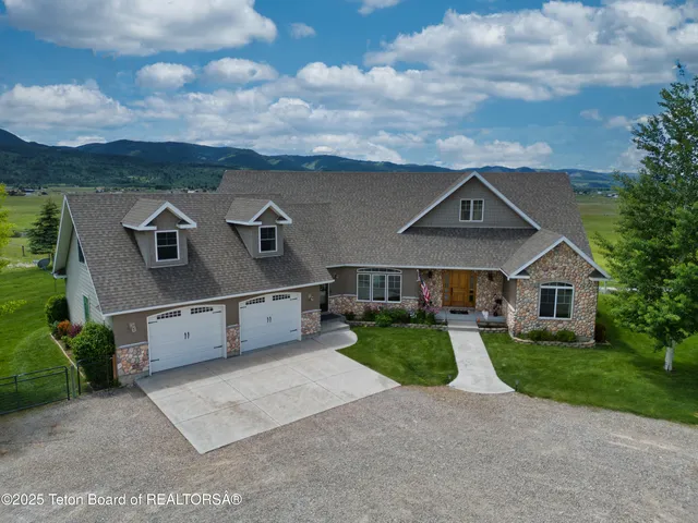 $1,499,000 | 280 Cedar Circle, Swan Valley, ID 83449