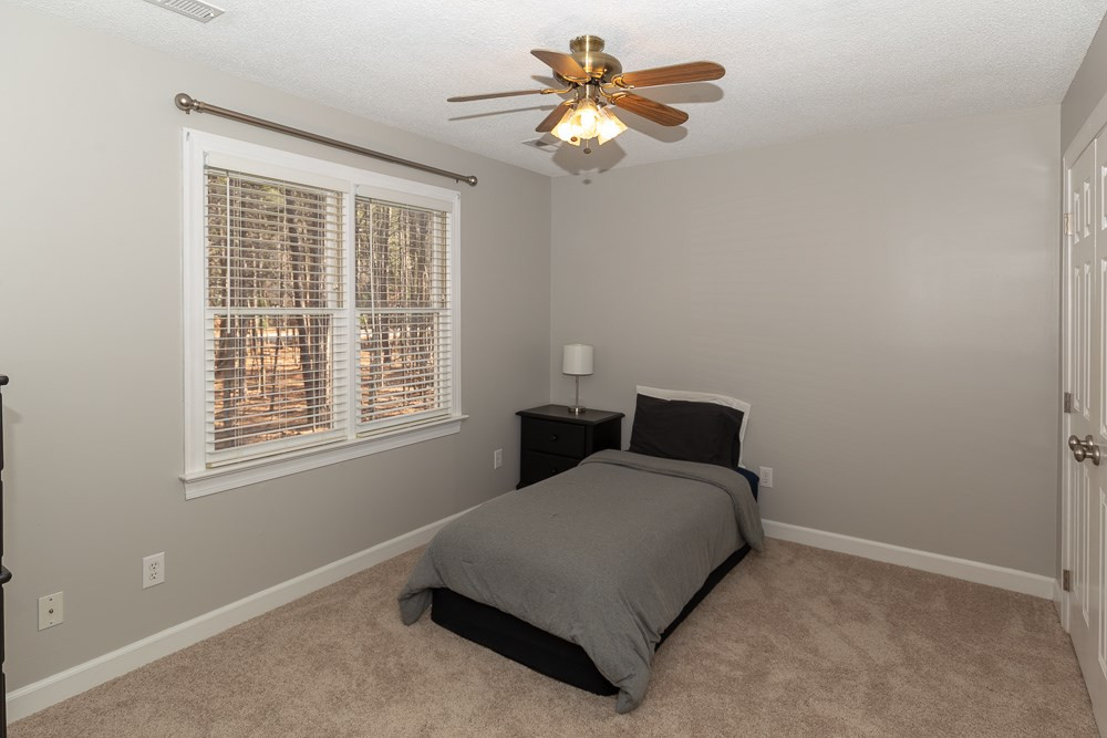 12016 Warwickshire Way Raleigh, NC 27613 - Photo 16 of 25 Photo 16