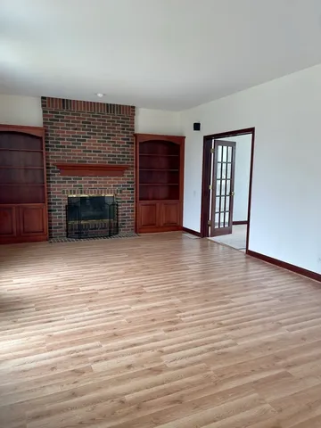 $3,500 | 2205 Clipper Court, Elgin, IL 60123