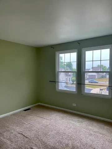 $3,500 | 2205 Clipper Court, Elgin, IL 60123