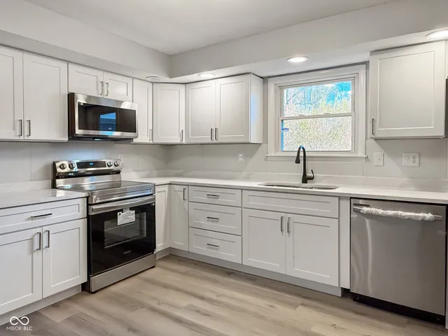 $249,900 | 1208 Elizabeth Lane, Terre Haute, IN 47802