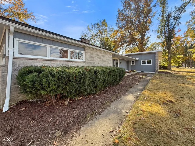 $249,900 | 1208 Elizabeth Lane, Terre Haute, IN 47802