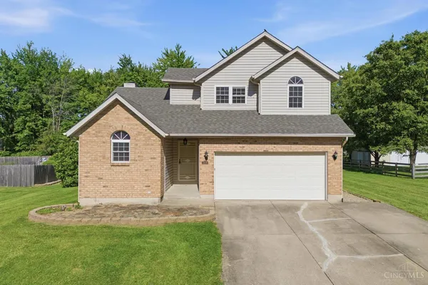 $389,900 | 3326 Meadow Green Court, Amelia, OH 45102