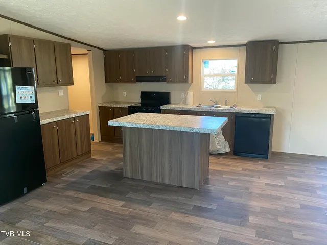 $229,900 | 111 East 28th Street South, Big Stone Gap, VA 24219