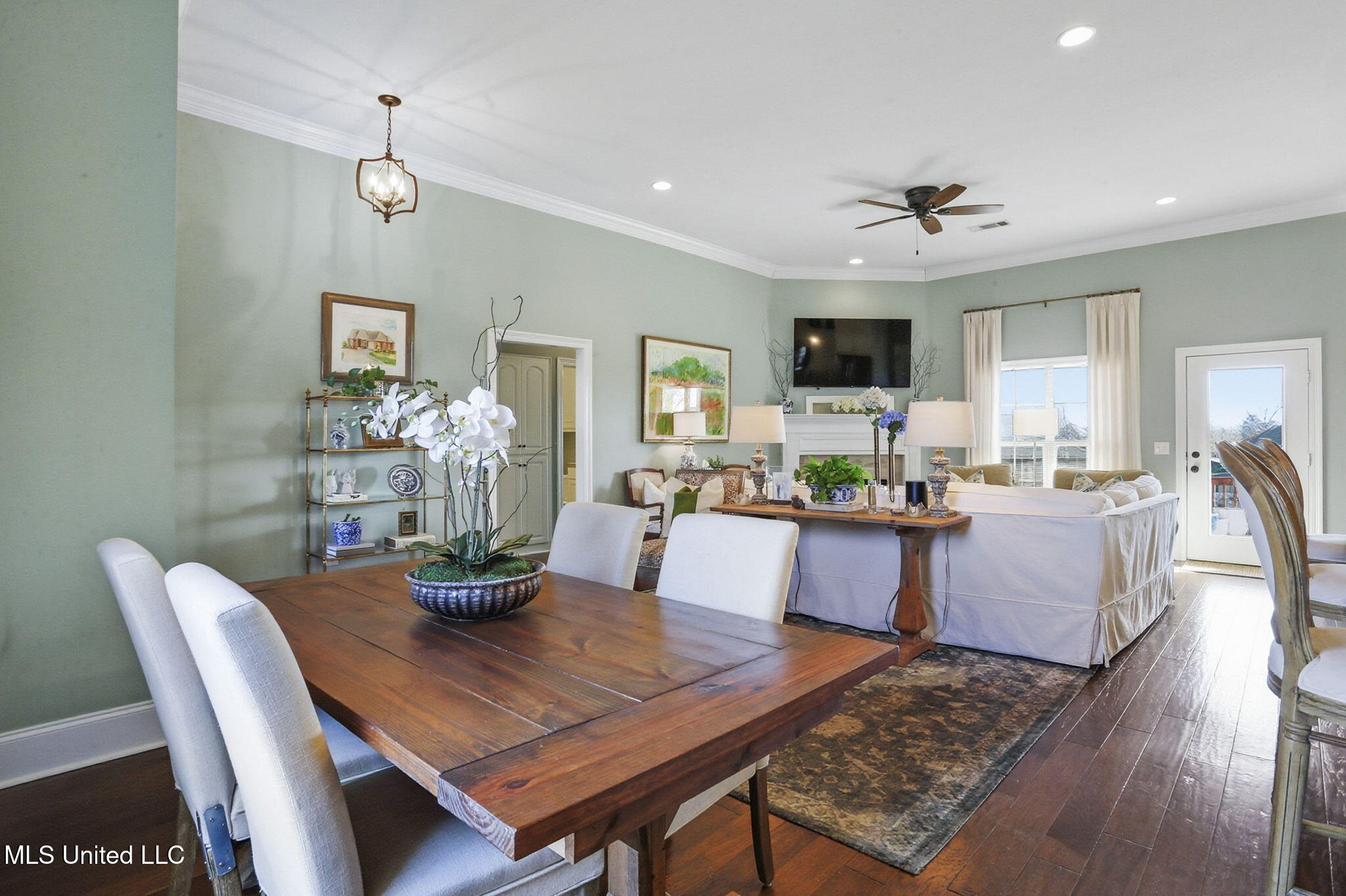 116 Kaden Lane Canton, MS 39046 - Photo 4 of 39 Lovely Spaces