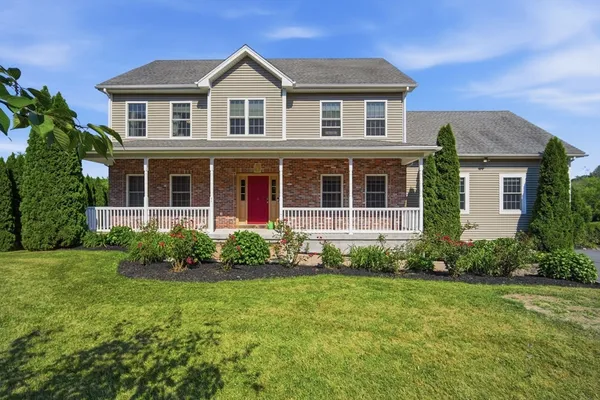 $749,900 | 54 College Highway, Southwick, MA 01077