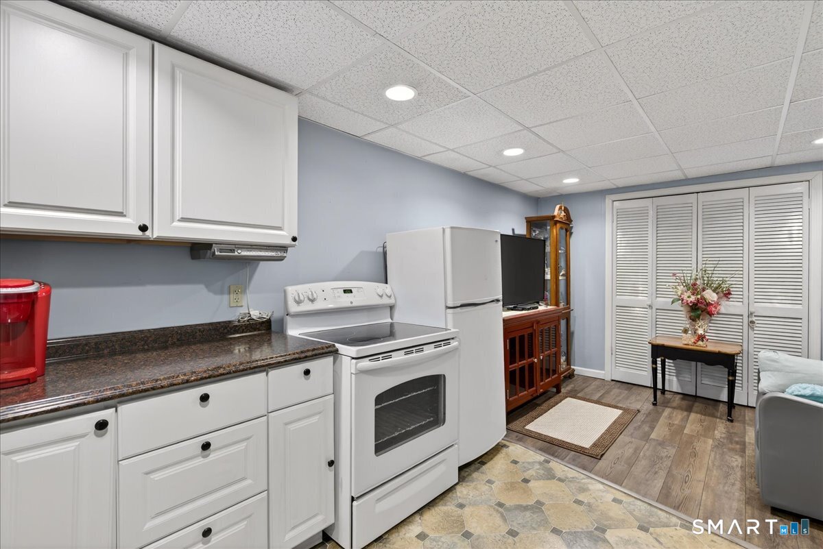 68 Lynn Drive Meriden, CT 06451 - Photo 21 of 29