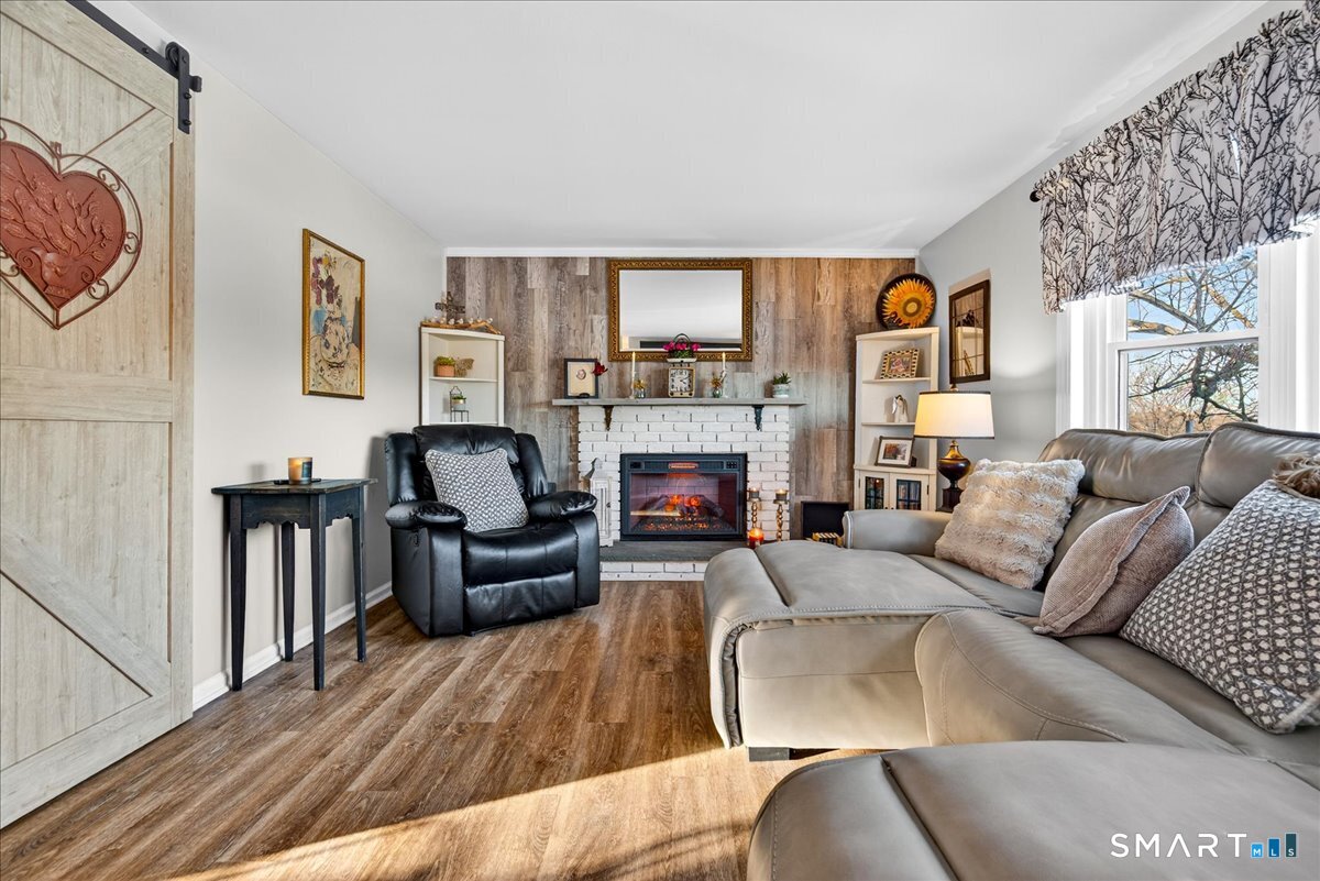 68 Lynn Drive Meriden, CT 06451 - Photo 9 of 29