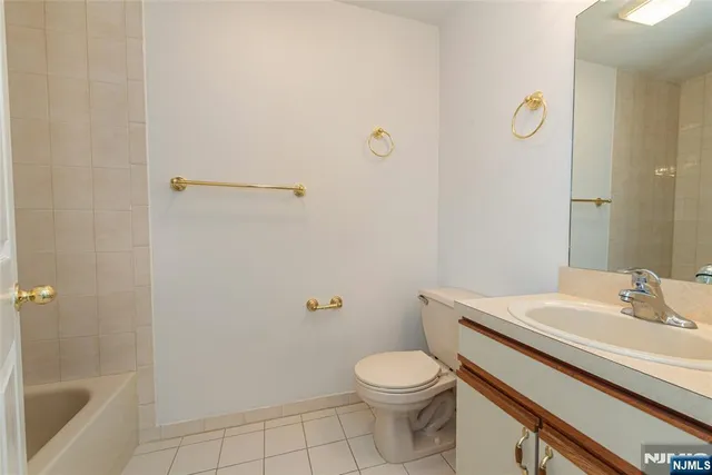 $448,000 | 10 Springbrook Road East, Montville, NJ 07045