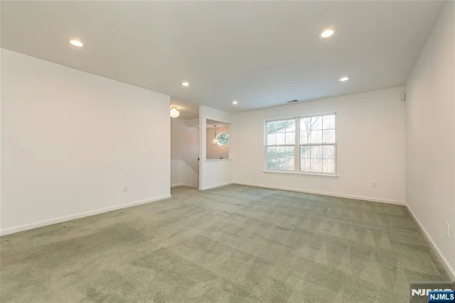 $448,000 | 10 Springbrook Road East, Montville, NJ 07045