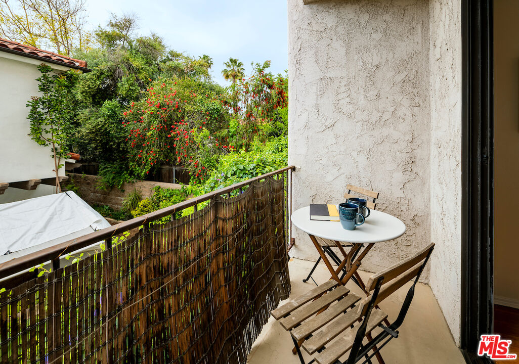 1401 Valley View Road, Unit 118 Glendale, CA 91202 - Photo 9 of 23 a view of a balcony with chairs