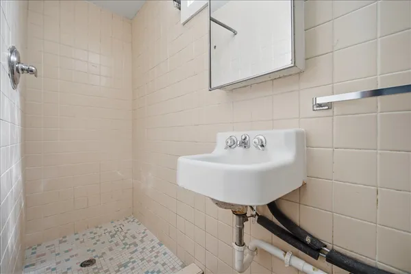 $249,900 | 503 East Chestnut Street, Bloomington, IL 61701