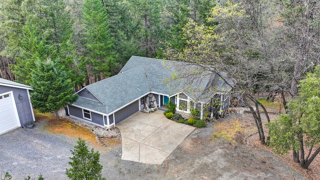 1149 Swanson Lane Colfax, CA 95713 - Photo 51 of 52 an aerial view of a house with swimming pool and large trees