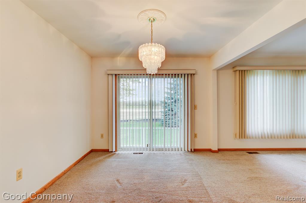 50837 Raintree Circle Chesterfield, MI 48047 - Photo 10 of 37