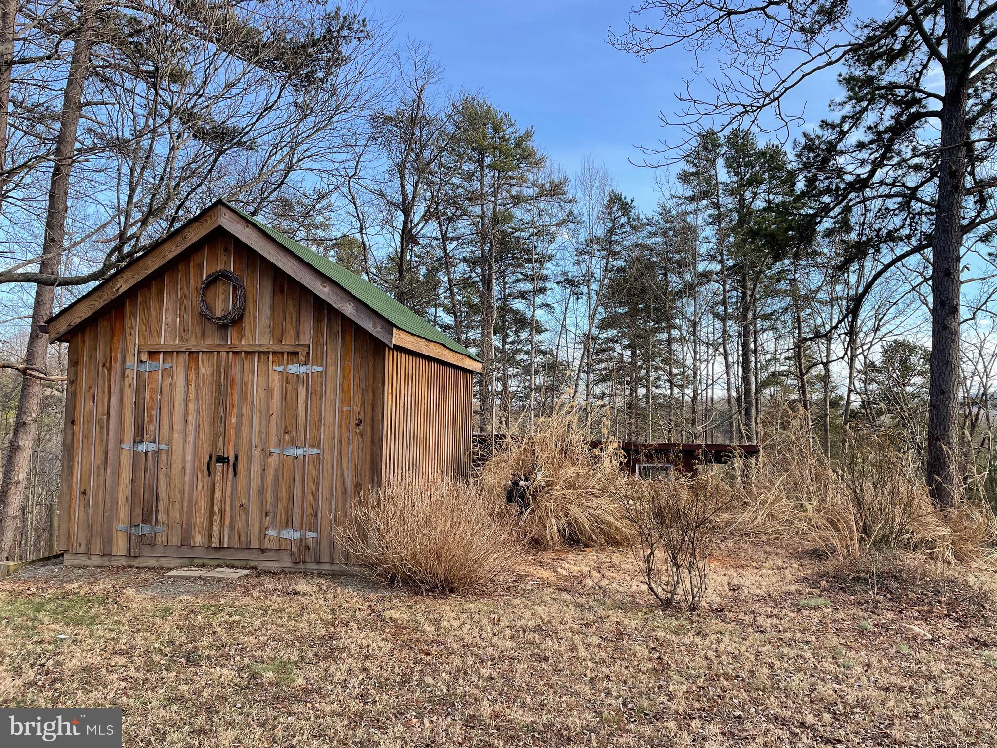 124 Grandview Road Washington, VA 22747 - Photo 23 of 27 New storage shed