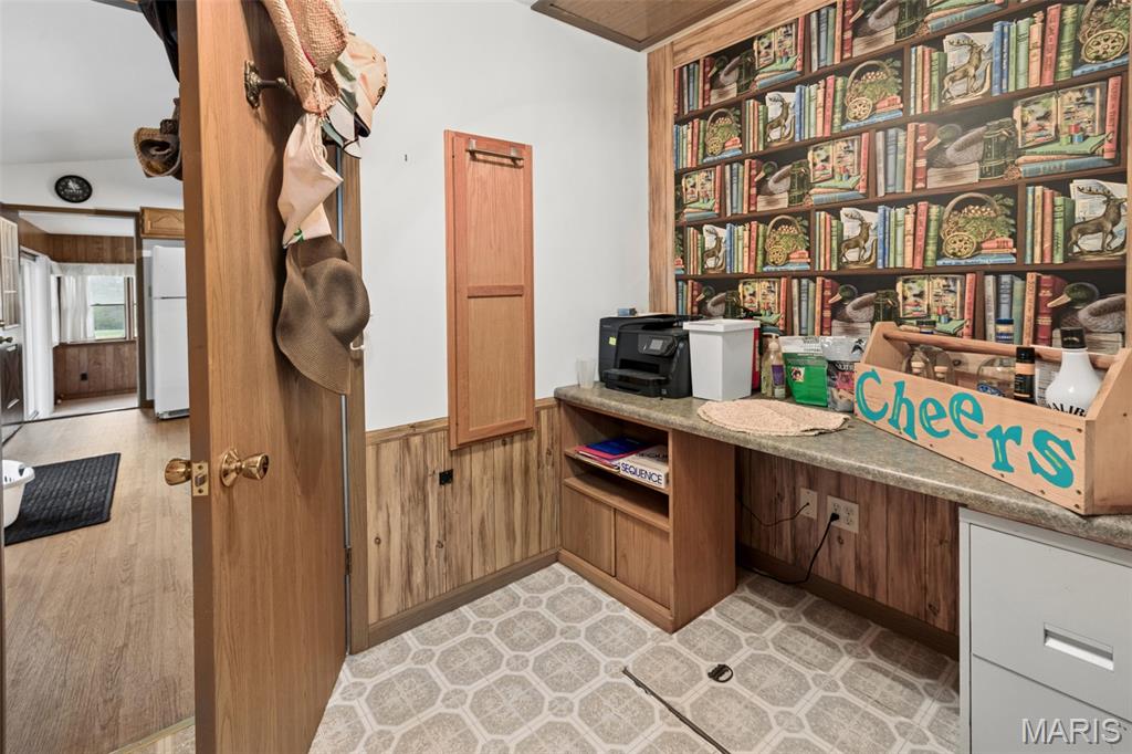 28 Log Lane Irving, IL 62051 - Photo 32 of 35